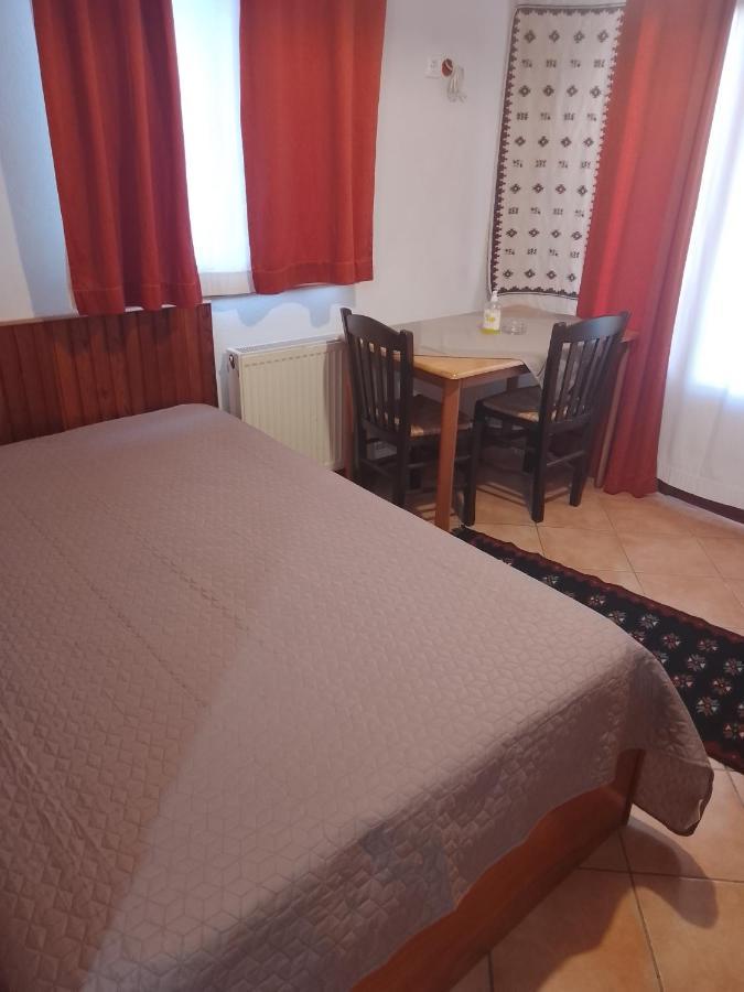 Arka Metsovo Hotel Bilik gambar